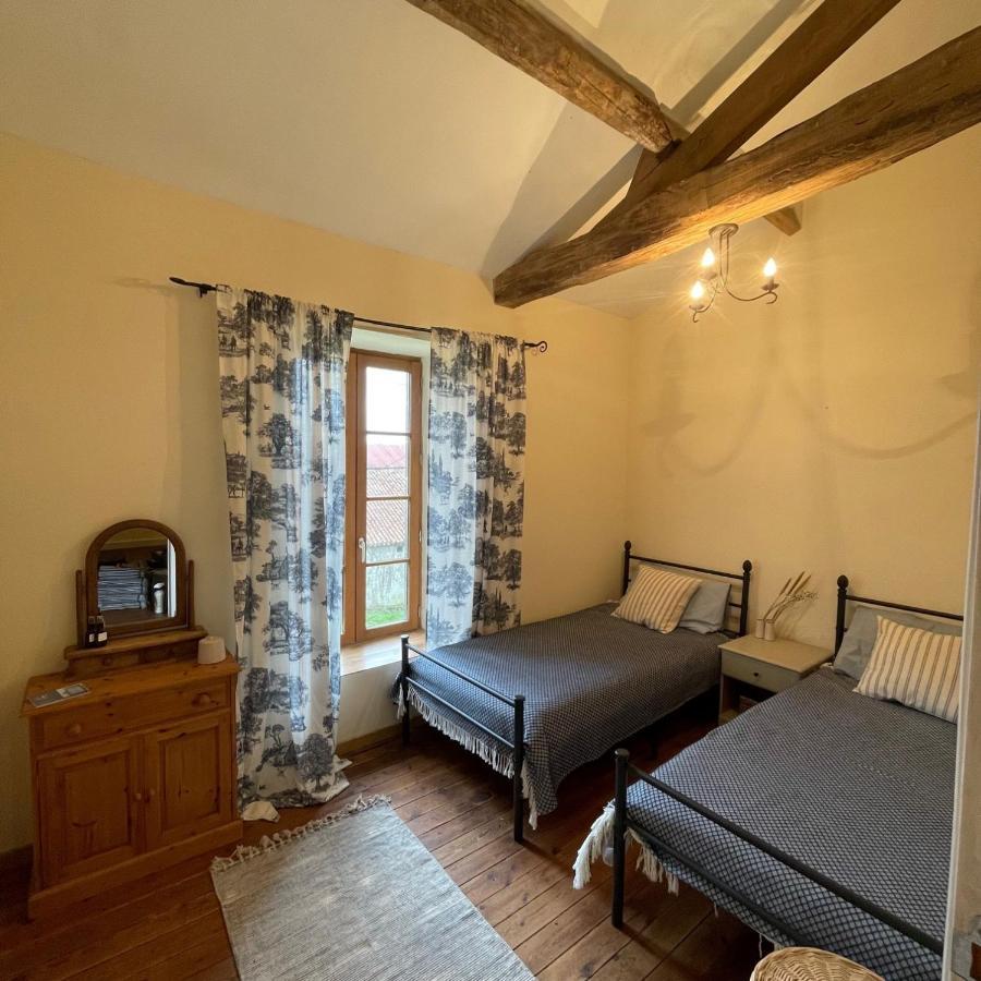 Beautiful Cottage With Private Plunge Pool/Hot Tub - 40 Mins From Puy Du Fou La Chapelle-Saint-Etienne Esterno foto