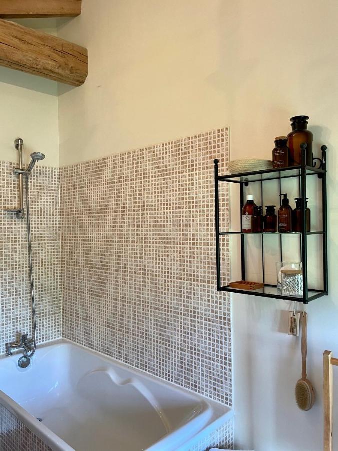 Beautiful Cottage With Private Plunge Pool/Hot Tub - 40 Mins From Puy Du Fou La Chapelle-Saint-Etienne Esterno foto